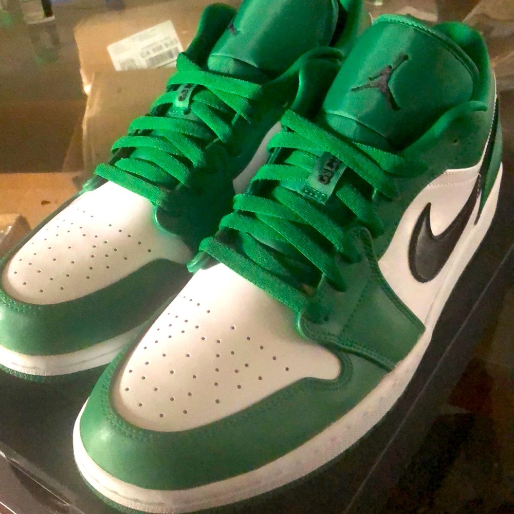 Jordan 1 Low “Pine Green” Size 13